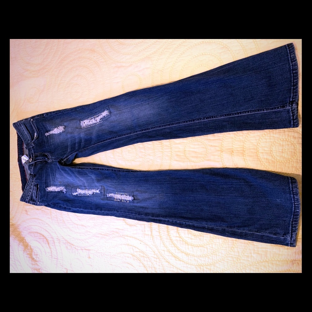 Women’s jeans can’t find at cache anymore